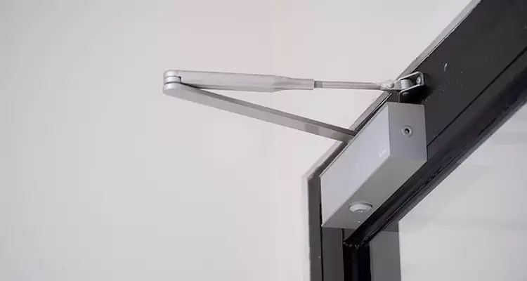 Screen Door Closer Installation in Bloomingdale, FL