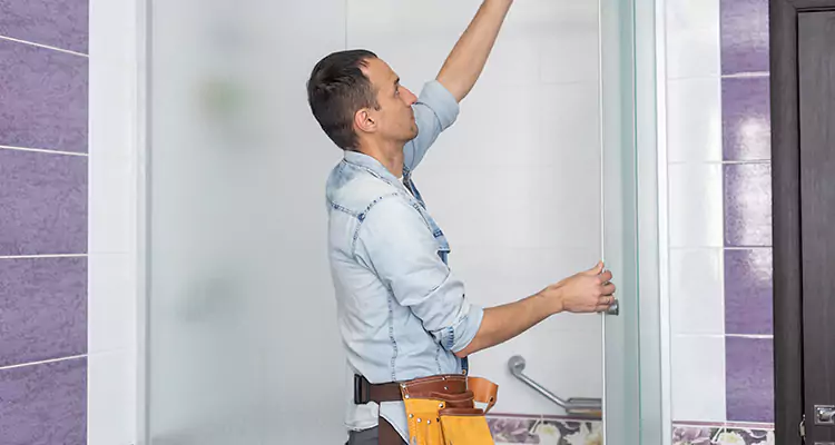 Glass Sliding Door Repair Near You in ⁣ Bloomingdale, FL